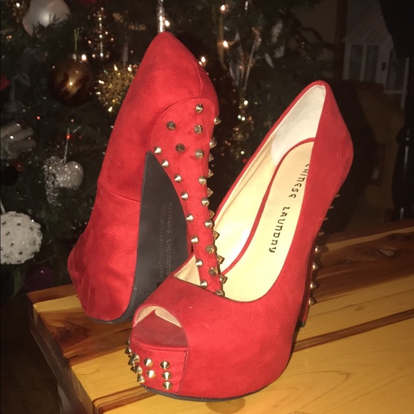 Like New Chinese Laundry Red Heels Gold Spikes 7.5 - Picture 6 of 7